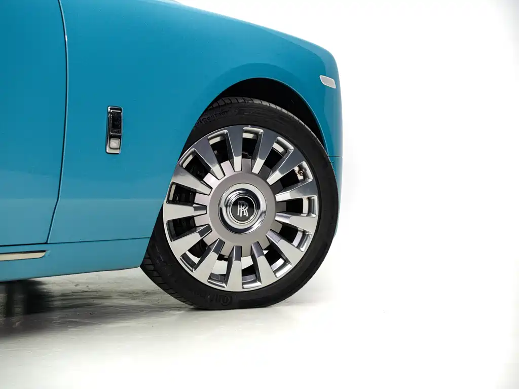 Phantom 2018 6.7T long wheelbase version купить на сайте DeffCars