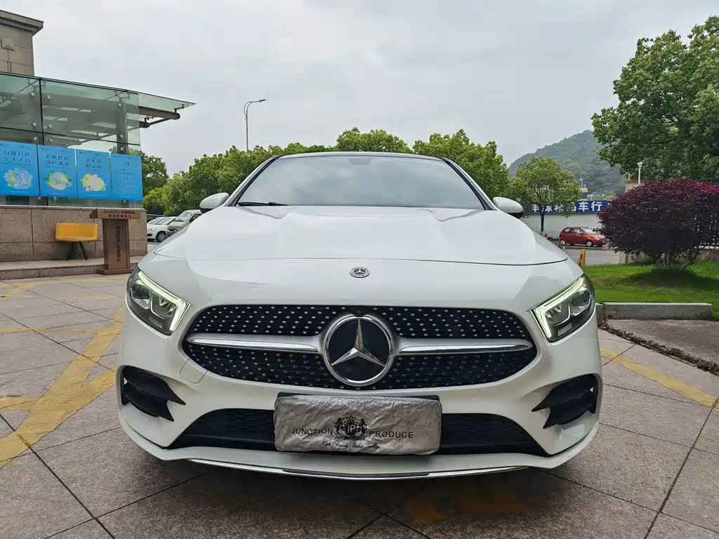 Mercedes-Benz A-Class 2021 A 200 L Sports Sedan Dynamic Type купить на сайте DeffCars