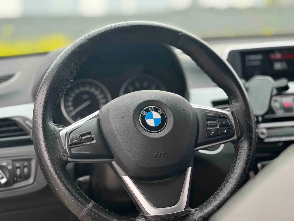 BMW X1 2018 sDrive18Li Fashion Model купить на сайте DeffCars