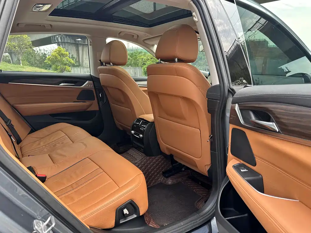 BMW 6 Series GT 2021 630i Luxury Design Package купить на сайте DeffCars
