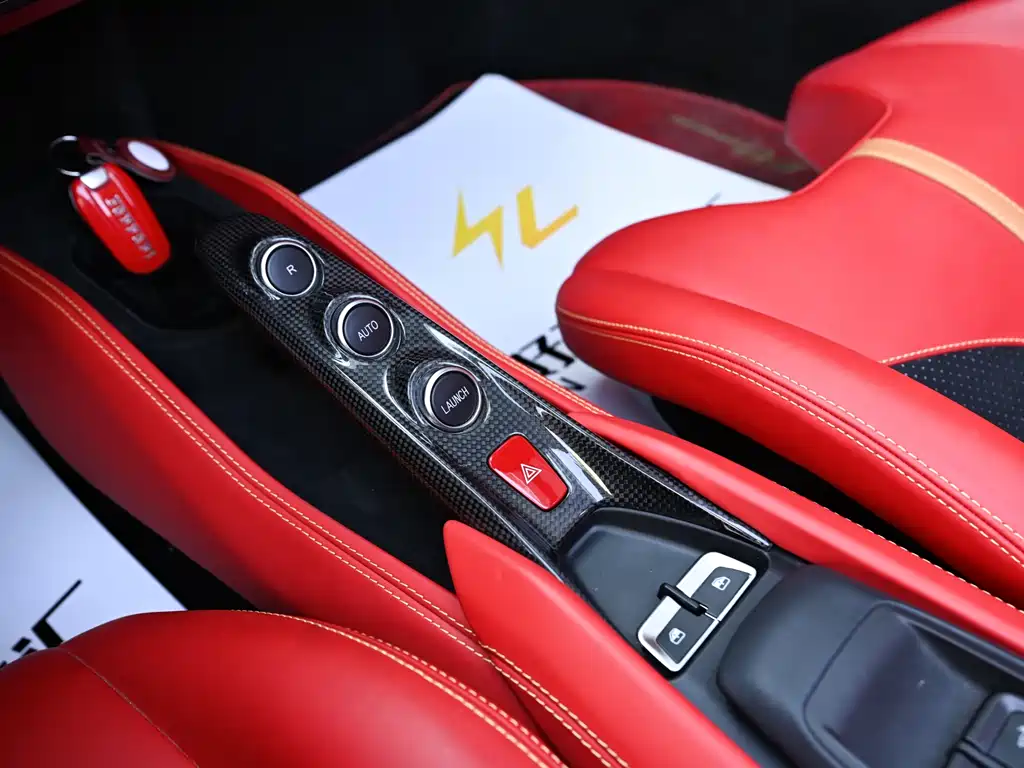 Ferrari F8 2020 Spider 3.9T V8 купить на сайте DeffCars