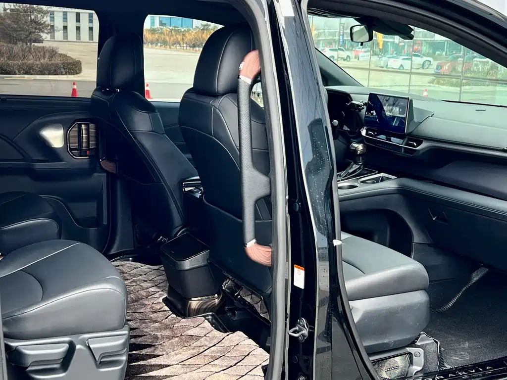 Grevia 2024 2.5L Hybrid Luxury Edition купить на сайте DeffCars