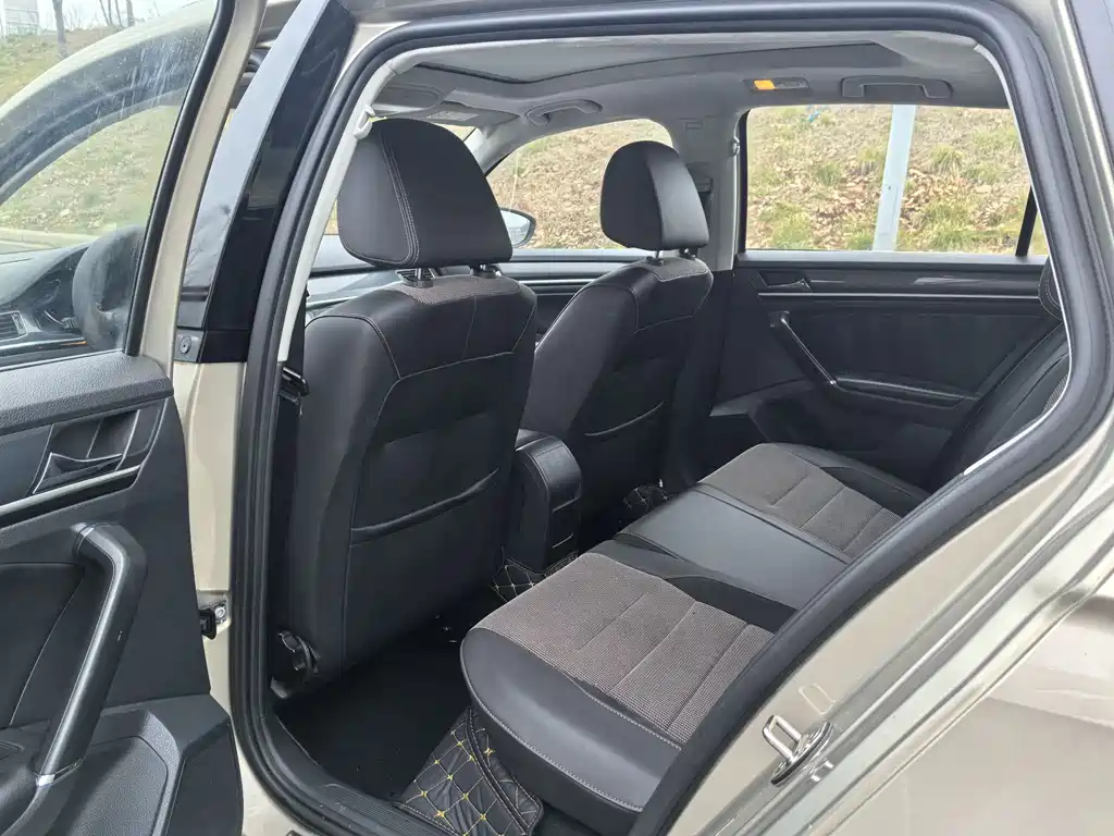 C-TREK Weiling 2017 1.6L automatic comfort model купить на сайте DeffCars