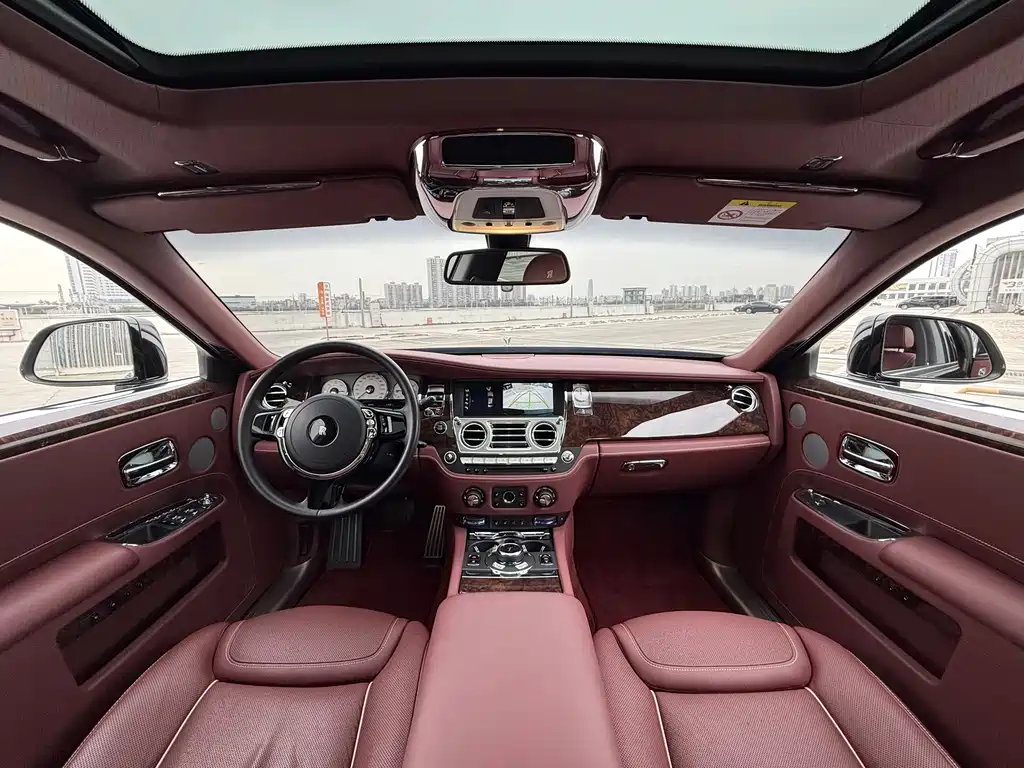 Ghost 2018 6.6T long wheelbase version купить на сайте DeffCars