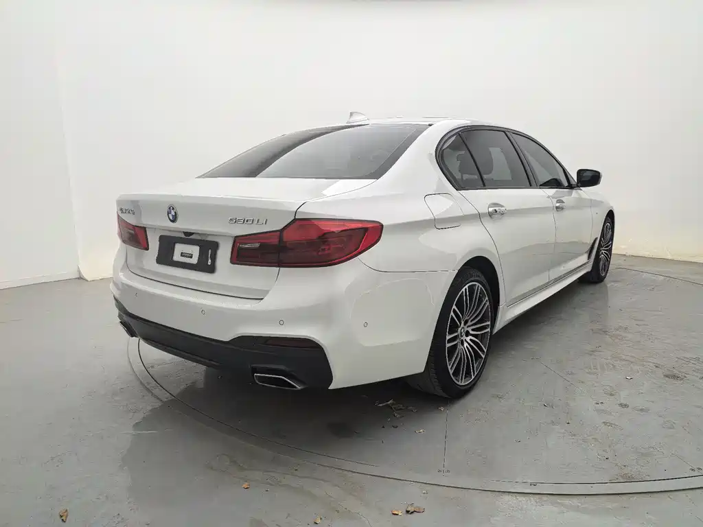 BMW 5 Series 2018 530Li Exclusive M Sports Package купить на сайте DeffCars