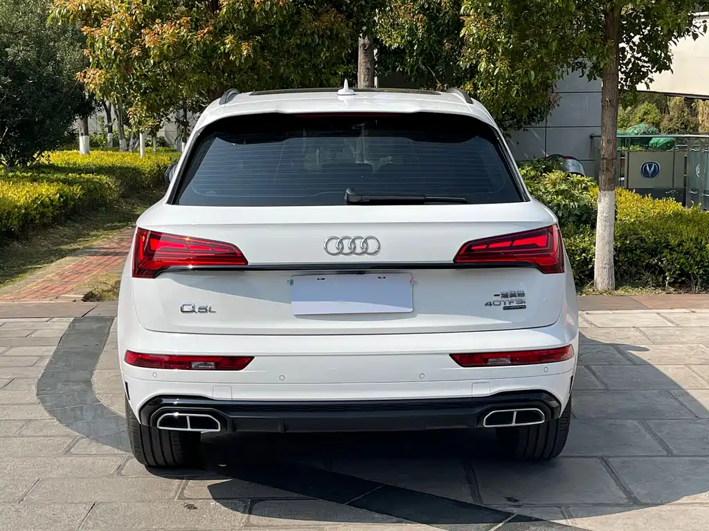 Audi Q5L 2023 40T luxury and dynamic model купить на сайте DeffCars