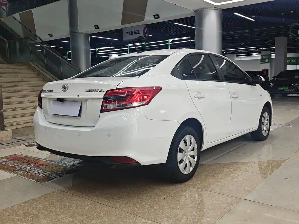 YARiS L 2021 1.5L CVT leading version купить на сайте DeffCars