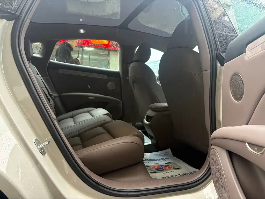 Zhiji L6 2025 Max+ купить на сайте DeffCars