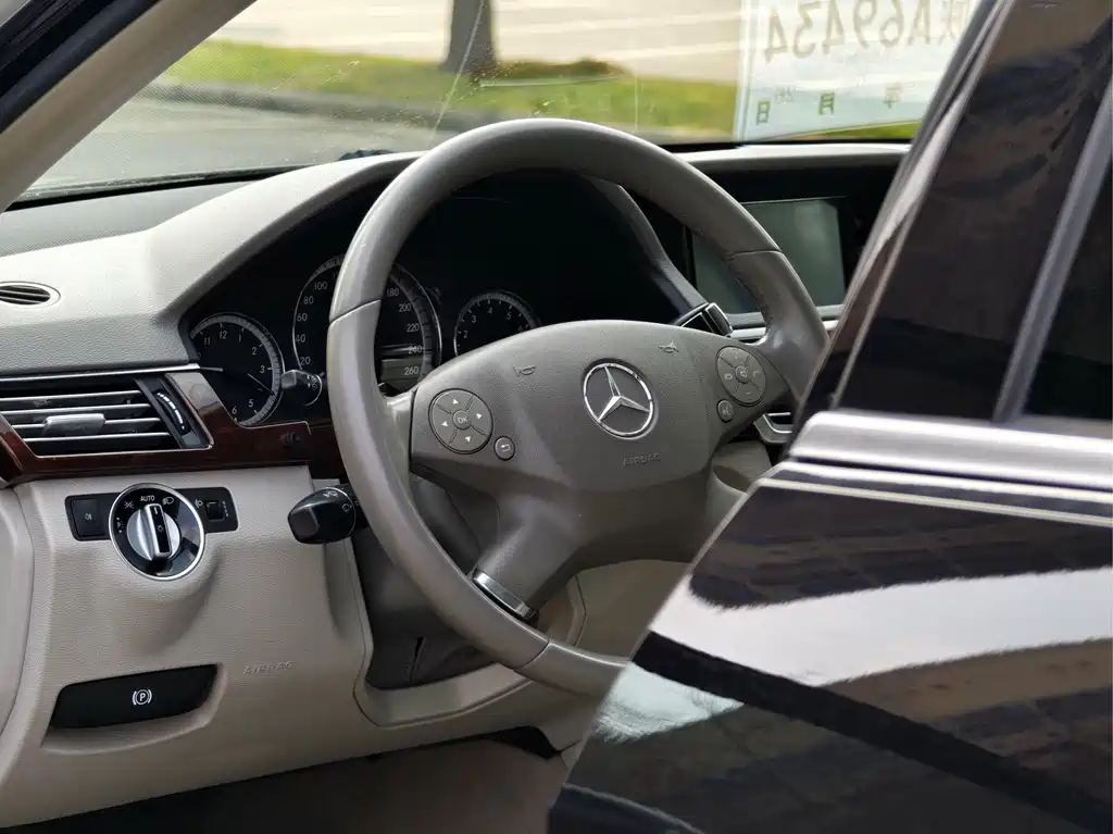 Mercedes-Benz E-Class 2012 E 200 L CGI Elegant купить на сайте DeffCars