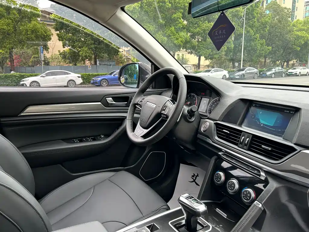 Haval H6 2018 Blue Label Sports Edition 1.5T Automatic Two-wheel Drive Elite купить на сайте DeffCars