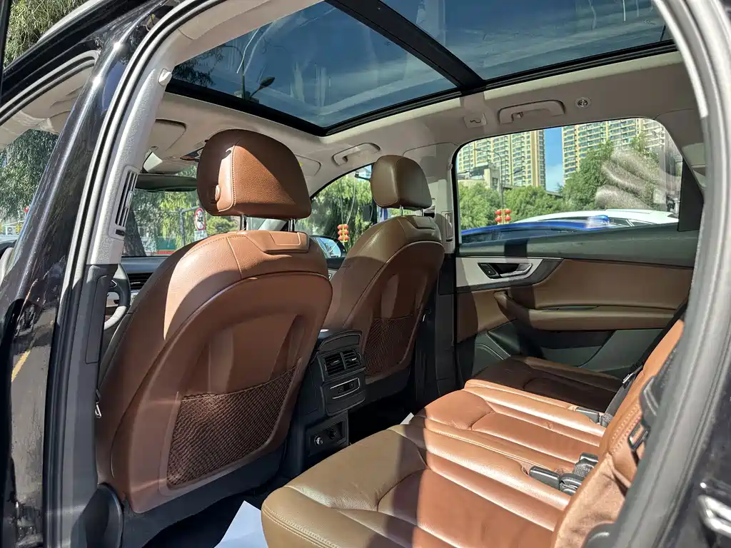 Audi Q7 2018 40 TFSI comfort model купить на сайте DeffCars