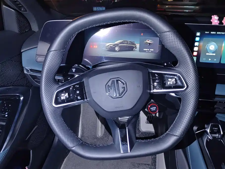 MG7 2023 2.0T Automatic Beauty Hunting Luxury Edition купить на сайте DeffCars