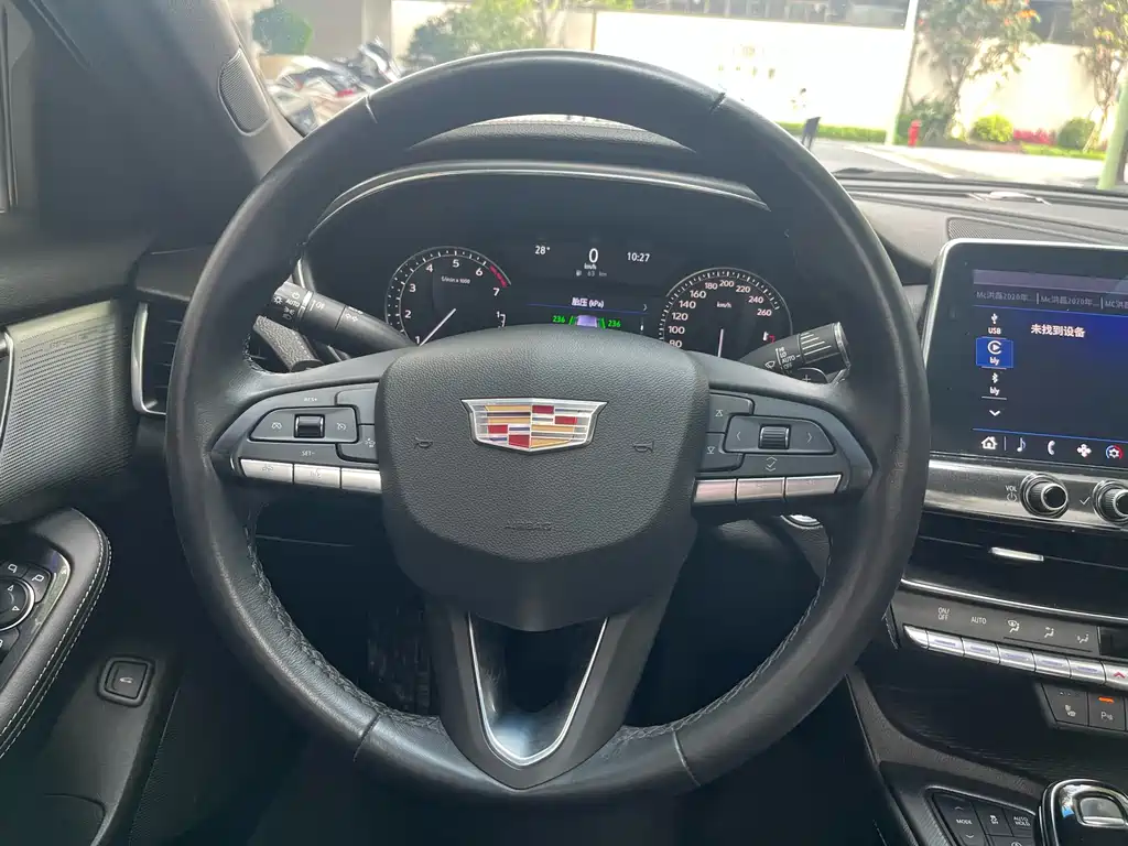 Cadillac CT5 2021 28T luxury model купить на сайте DeffCars