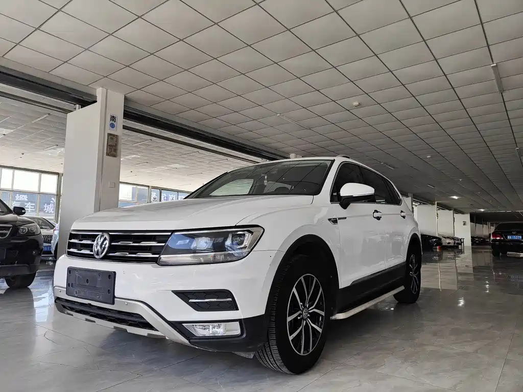 Tiguan L 2018 330TSI automatic two-wheel drive luxury version купить на сайте DeffCars