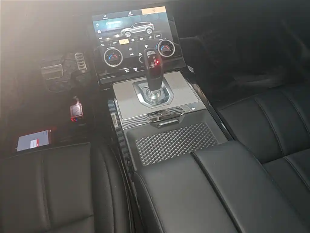 Range Rover Evoque 2022 facelift Evoque L 249PS R-Dynamic Deluxe Edition купить на сайте DeffCars