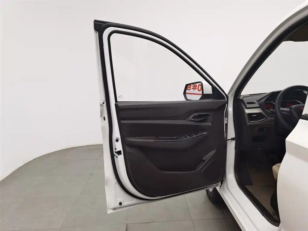 Wuling Hongguang 2021 facelift 1.5L S standard electric power assist LAR купить на сайте DeffCars