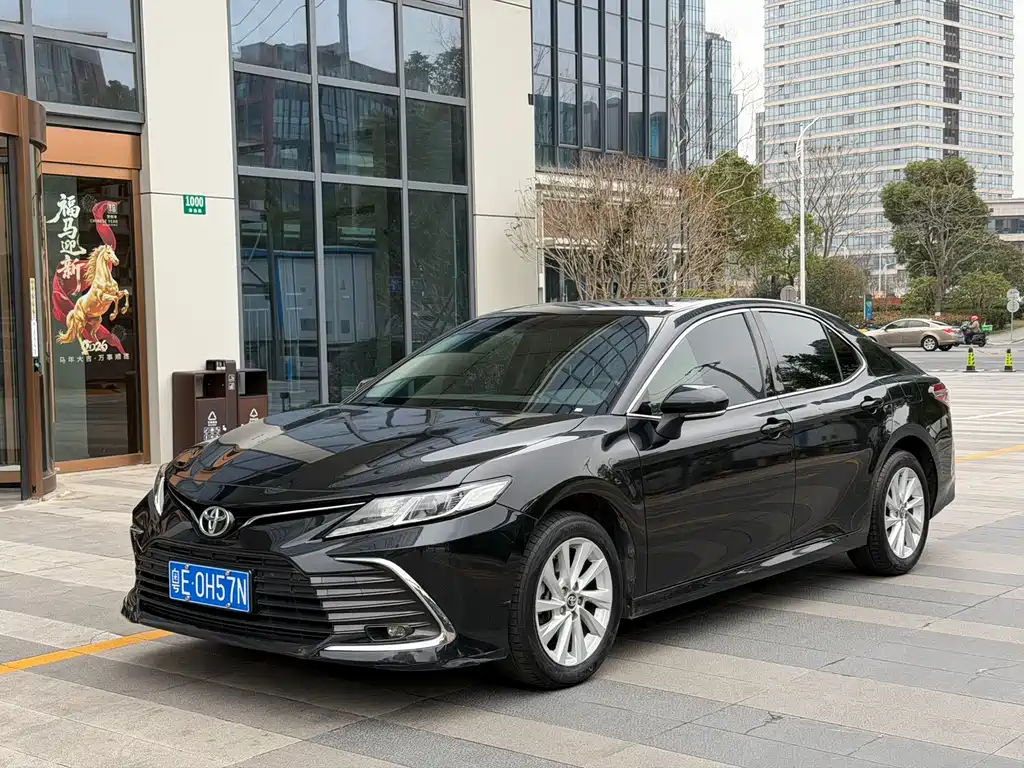 Camry 2023 2.0GVP Leading Edition купить на сайте DeffCars