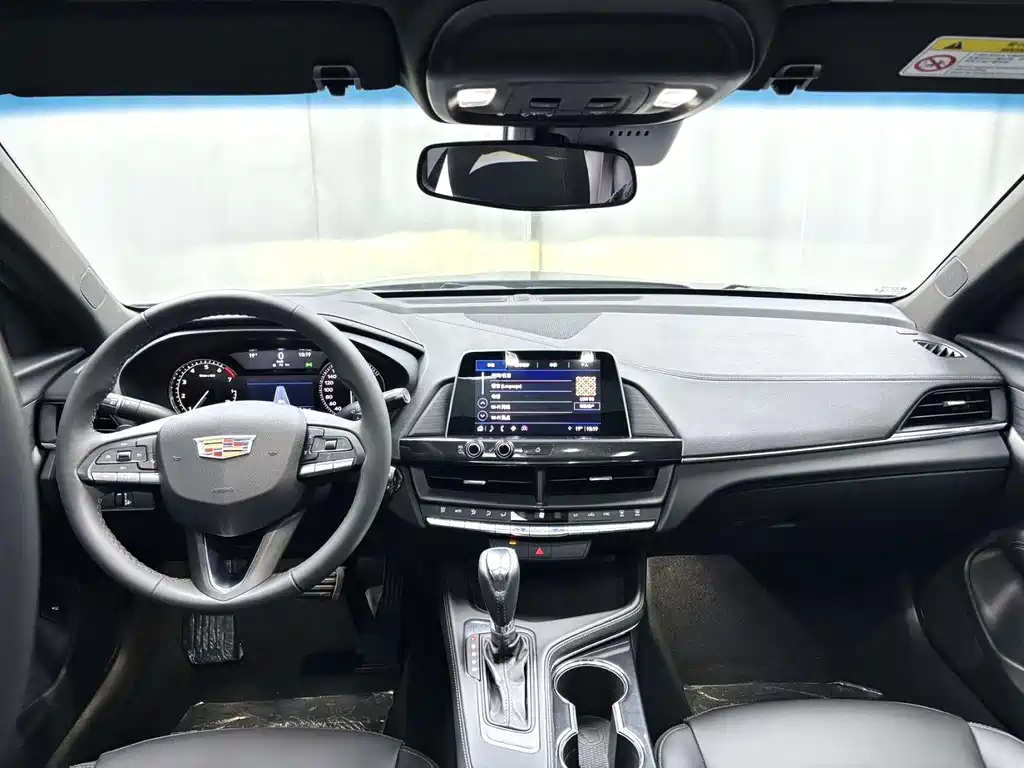 Cadillac CT4 2022 28T Fashion Model купить на сайте DeffCars