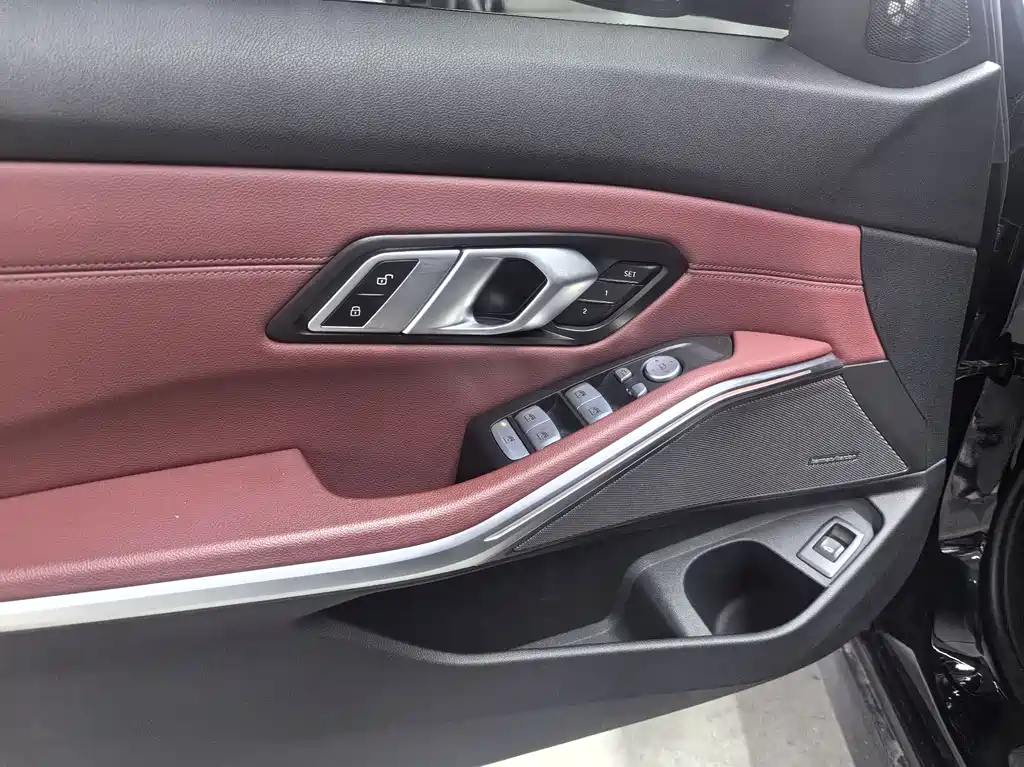 BMW 3 Series 2023 325Li M Sports Night Package купить на сайте DeffCars