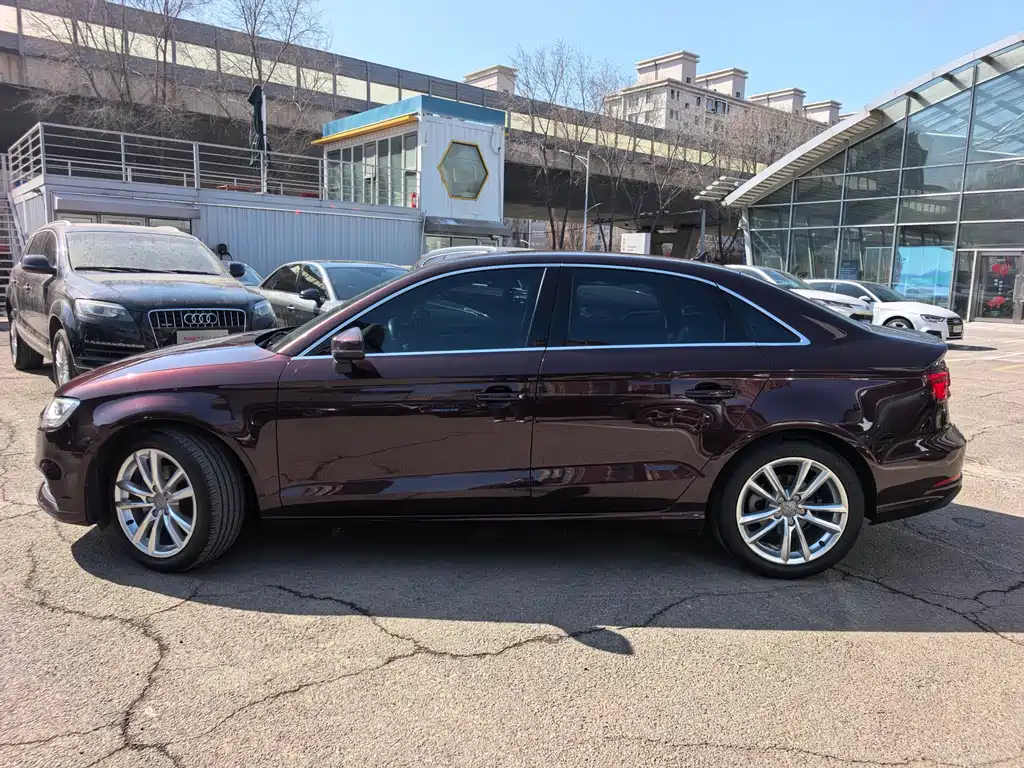 Audi A3 2018 30th Anniversary Limousine 35 TFSI Enterprising купить на сайте DeffCars
