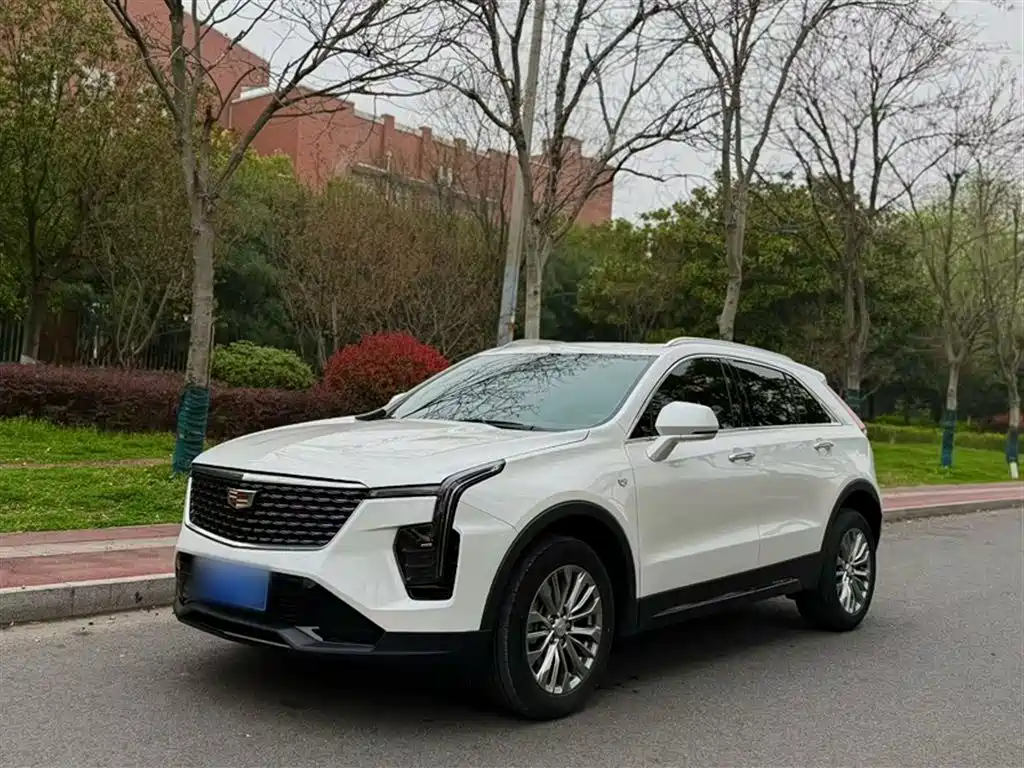 Cadillac XT4 2024 28T two-wheel drive luxury model купить на сайте DeffCars
