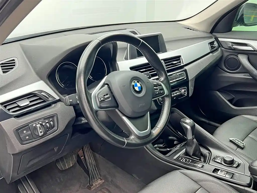 BMW X1 2019 sDrive18Li Fashion Model купить на сайте DeffCars