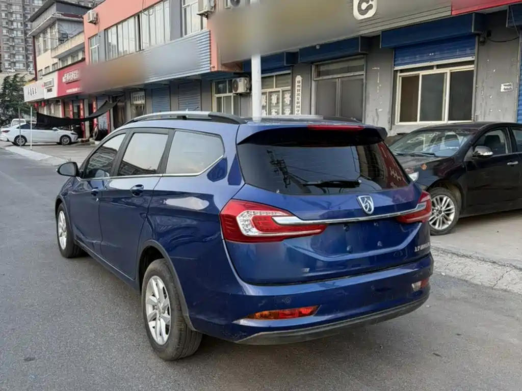 Baojun 310W 2017 1.5L Manual Fashion Model (National V Emission Standard) купить на сайте DeffCars