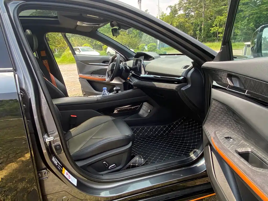 Changan UNI-V 2022 1.5T sports version купить на сайте DeffCars
