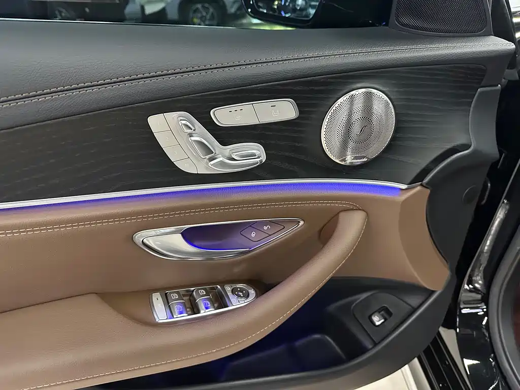 Mercedes-Benz E-Class 2023 E 300 L Sports Luxury купить на сайте DeffCars