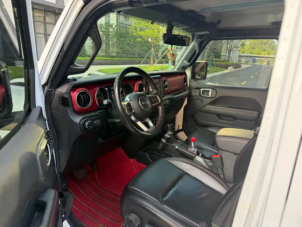 Wrangler 2021 2.0T Robin Hood Four-Door Edition купить на сайте DeffCars