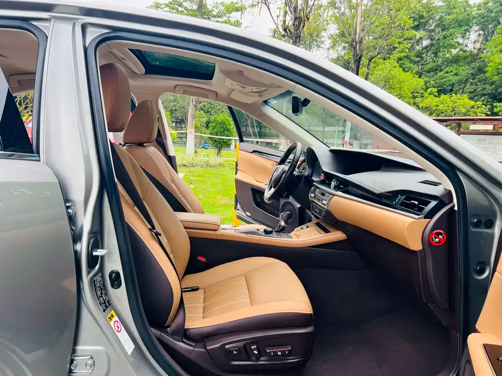 Lexus ES 2015 200 Elite Edition купить на сайте DeffCars