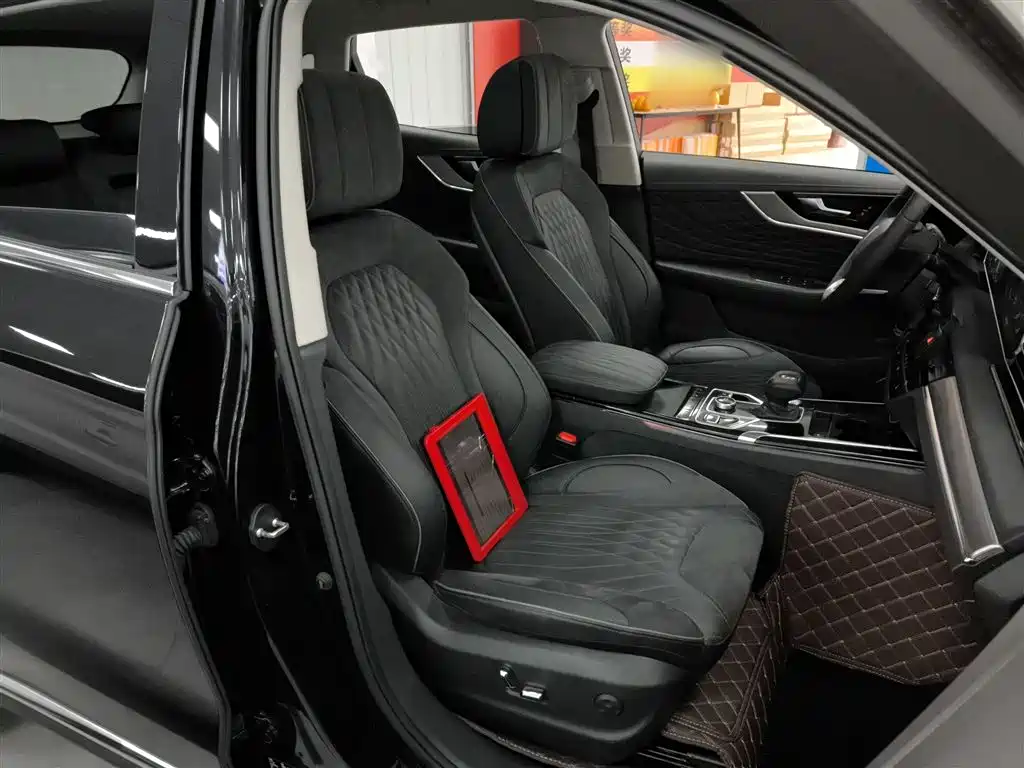 Hongqi HS5 2022 facelift 2.0T Zhilian Flagship Edition купить на сайте DeffCars