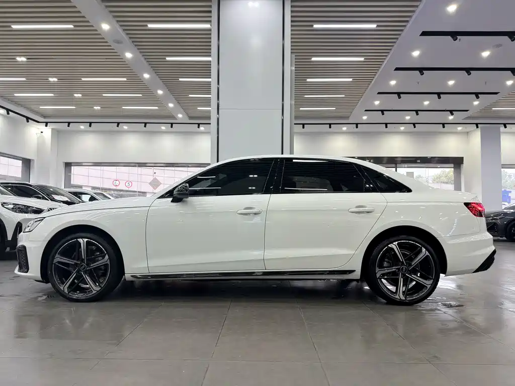 Audi A4L 2024 40 TFSI luxury and dynamic model купить на сайте DeffCars
