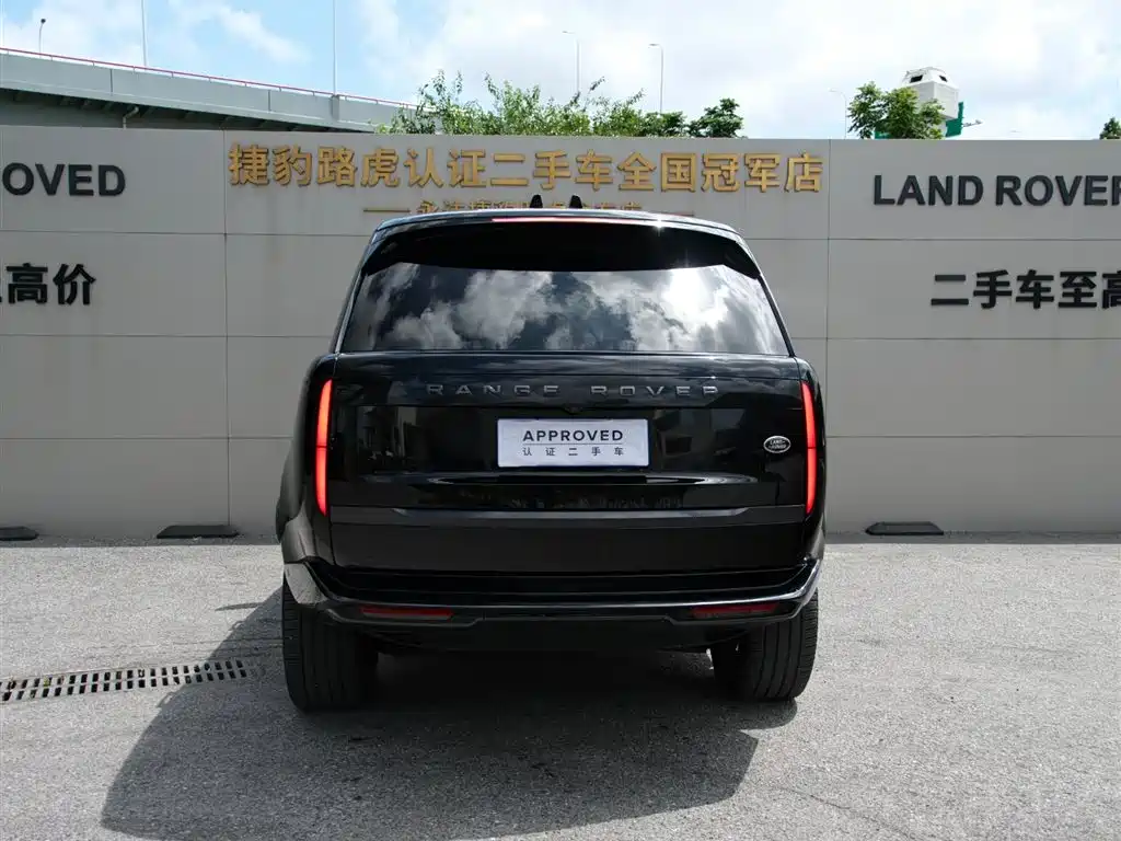 Range Rover 2024 3.0 L6 400PS Model Extended Edition купить на сайте DeffCars