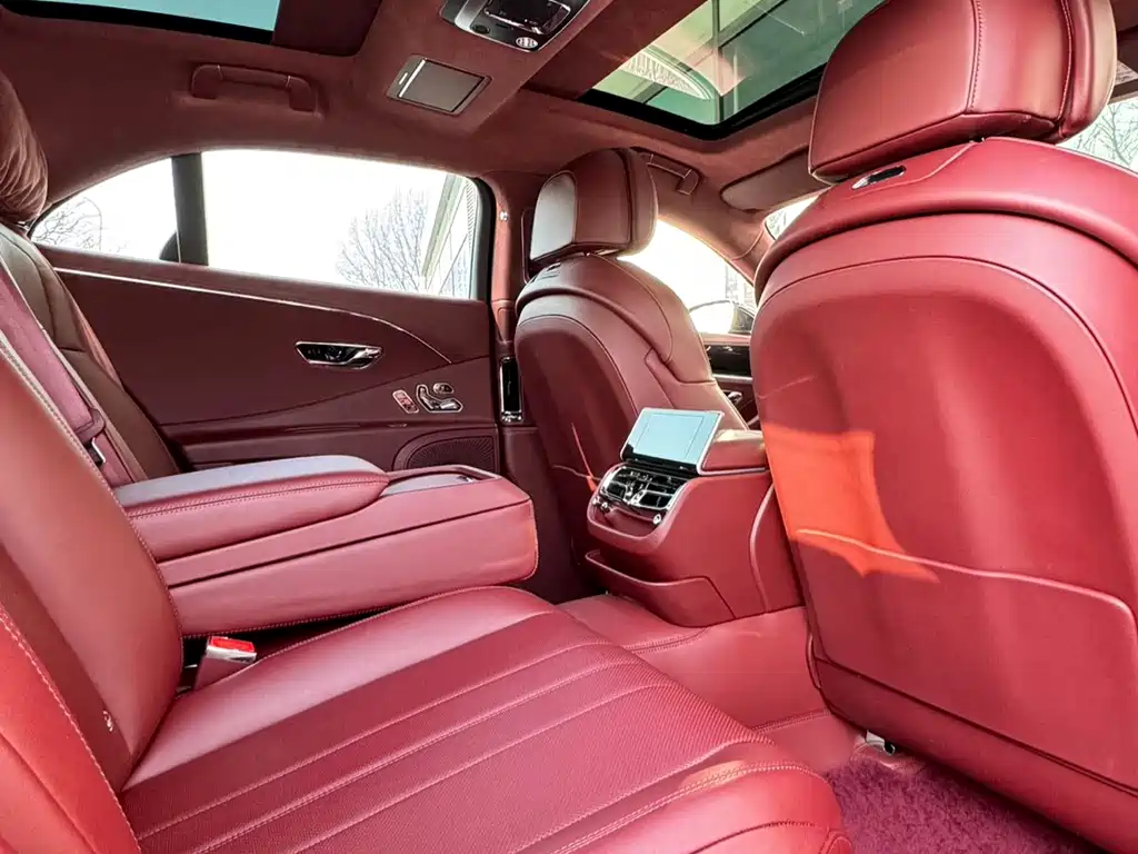 Flying Spur 2024 4.0T V8 Standard Edition купить на сайте DeffCars