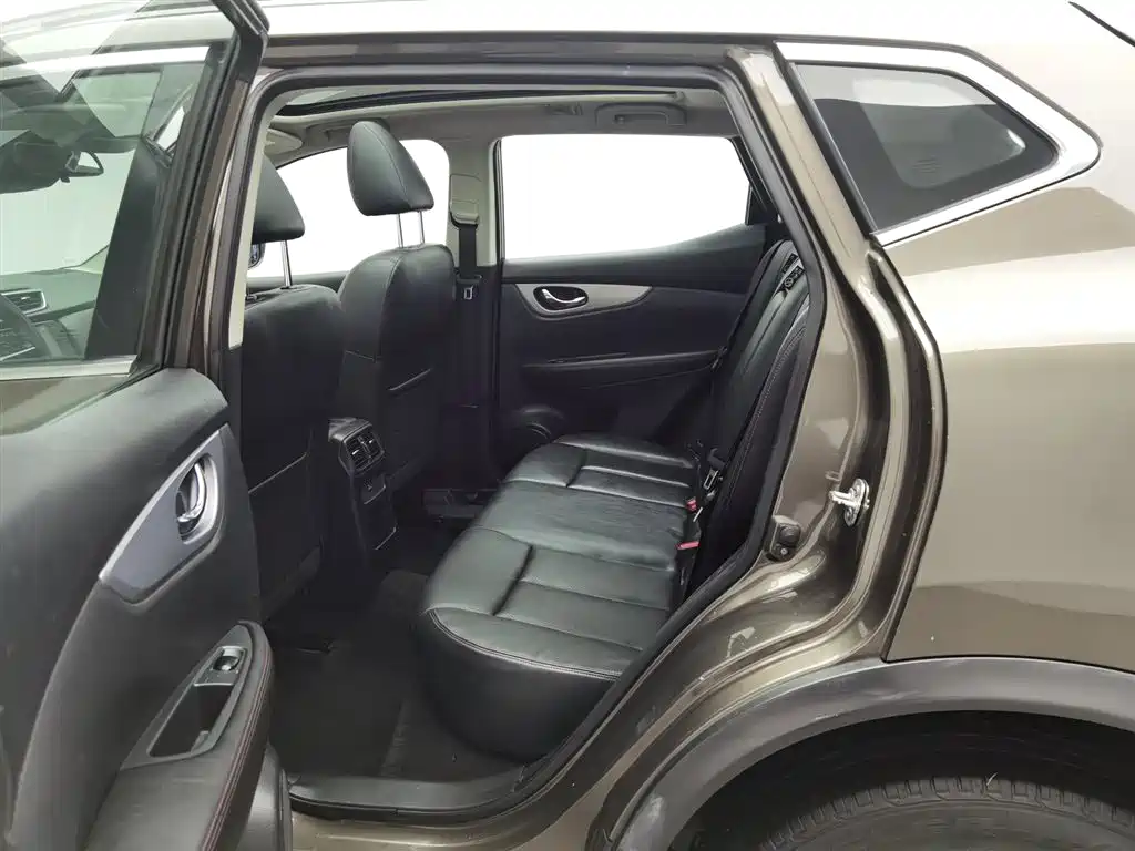 Qashqai 2021 2.0L CVT Deluxe Edition купить на сайте DeffCars