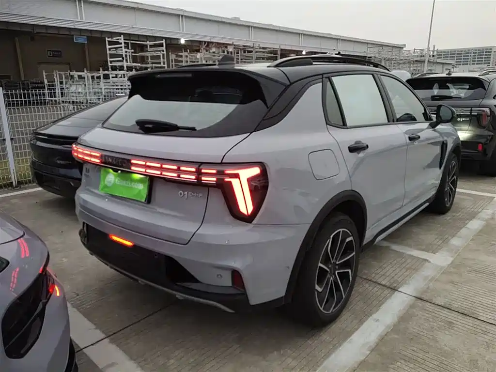 Lynk & Co 01 2023 1.5TD EM-F PM купить на сайте DeffCars