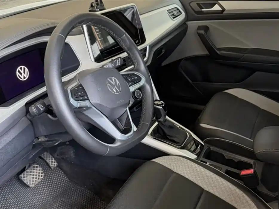 T-ROC 2024 280TSI DSG two-wheel drive time version купить на сайте DeffCars
