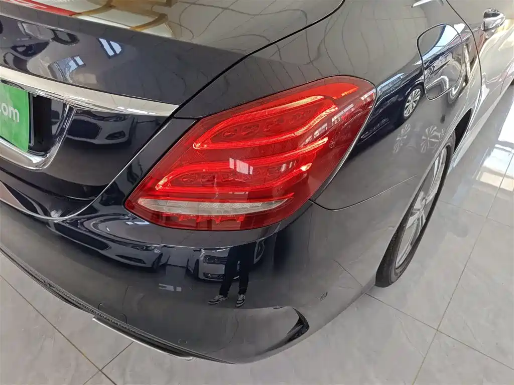 Mercedes-Benz C-Class 2018 C 200 L Sports Edition купить на сайте DeffCars
