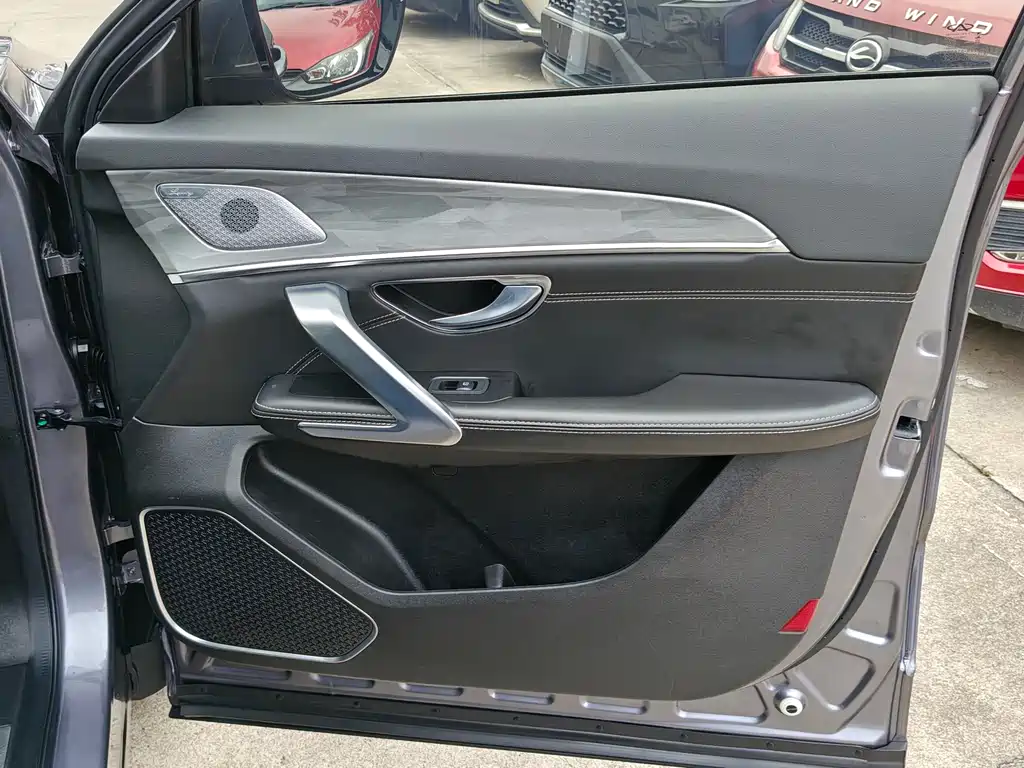 Jietu X70 PLUS 2023 model 1.6T DCT powerhouse 7 seats купить на сайте DeffCars