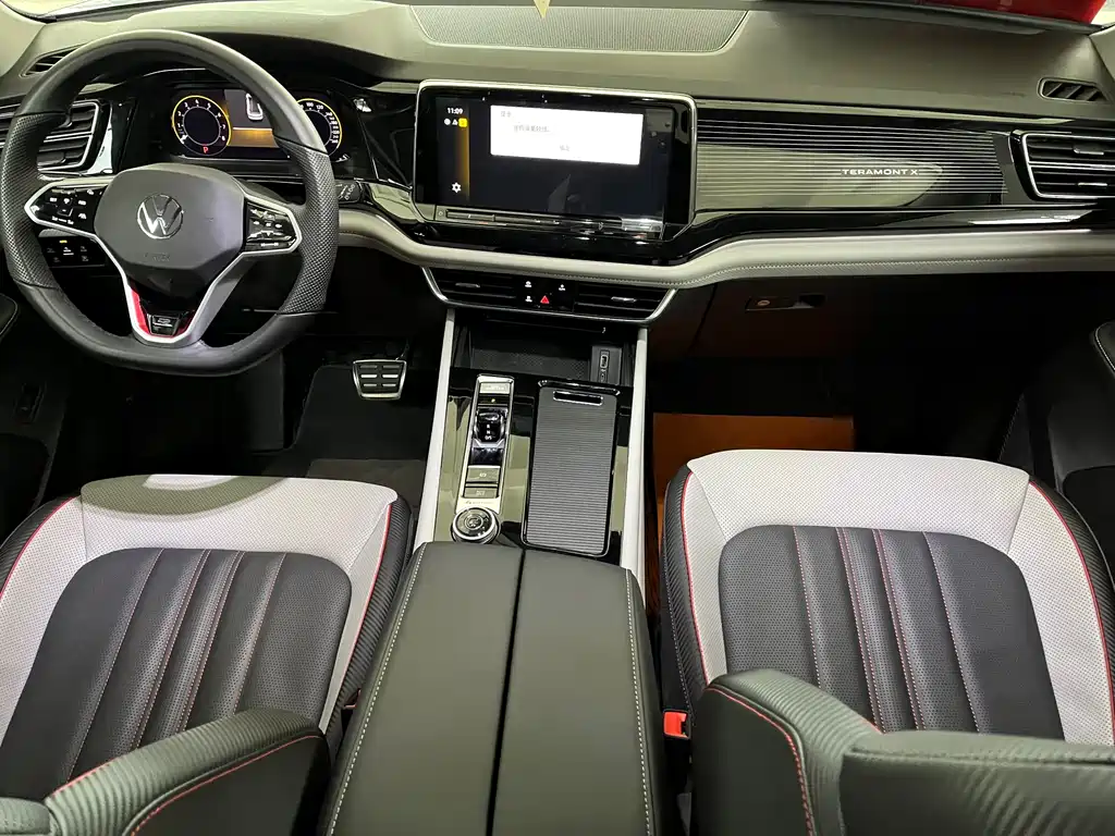 Touron 2024 Touron X 380TSI four-wheel drive luxury version купить на сайте DeffCars