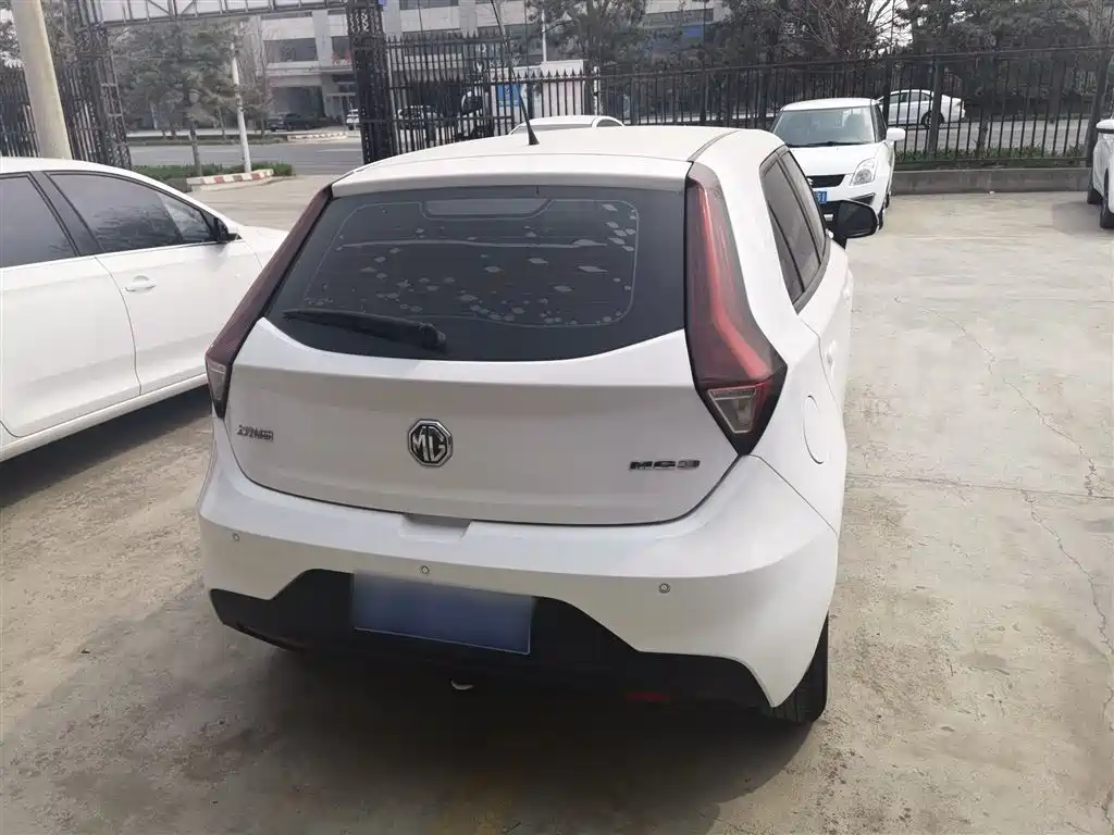 MG 3 2017 1.5L Automatic Intelligent Connected Elite Edition купить на сайте DeffCars