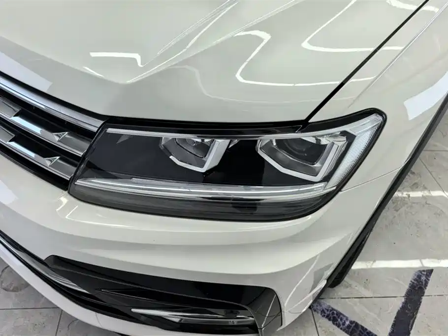 Tiguan L 2021 330TSI automatic two-wheel drive R-Line version купить на сайте DeffCars