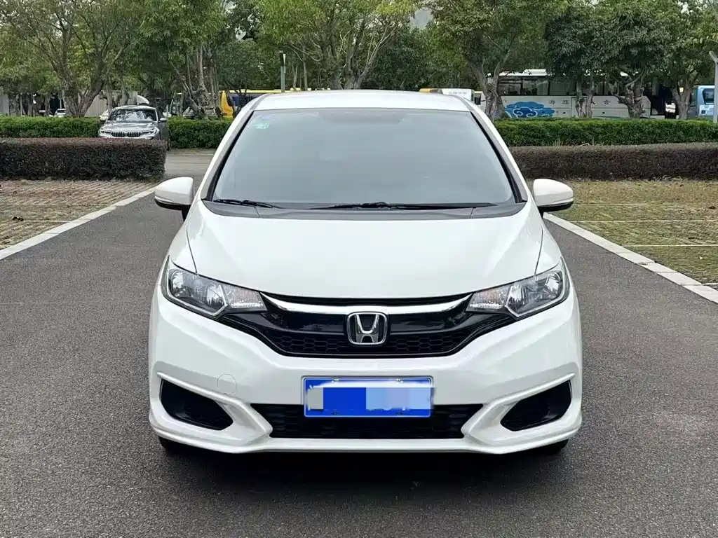Fit 2018 1.5L CVT Comfort Edition купить на сайте DeffCars