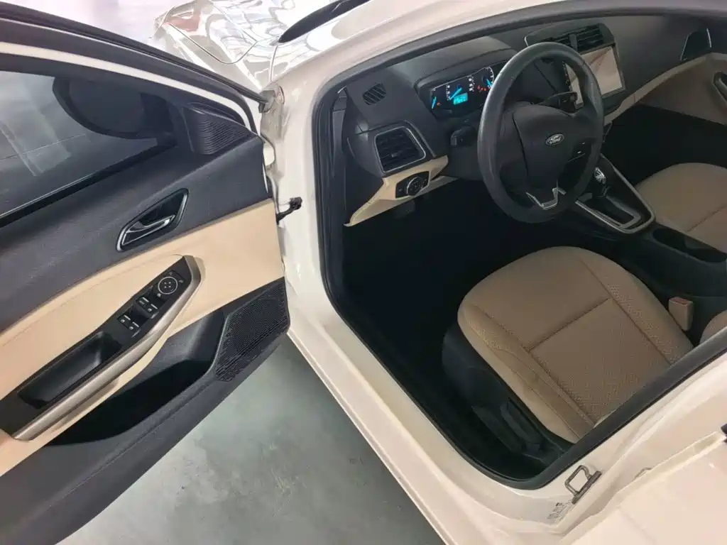 Forex 2015 1.5L automatic comfort model купить на сайте DeffCars