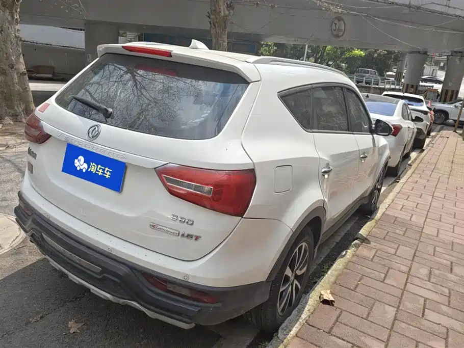 Fengguang 580 2017 1.5T manual luxury model купить на сайте DeffCars