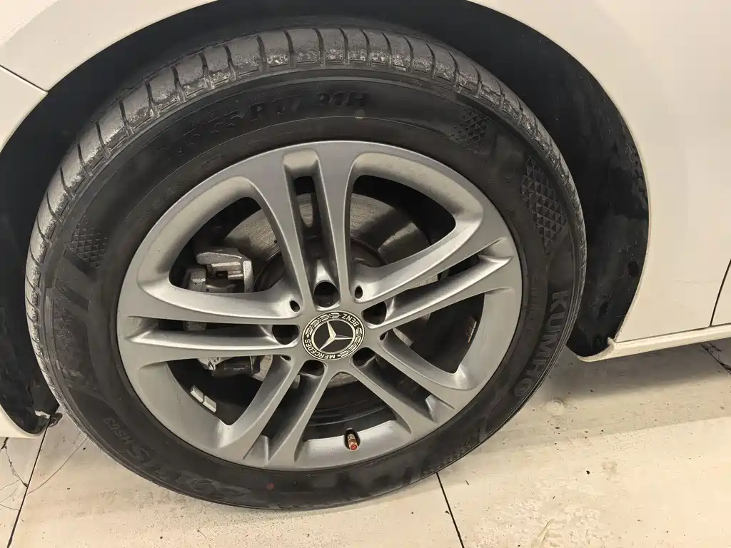 Mercedes-Benz A-Class 2019 A 200 L купить на сайте DeffCars