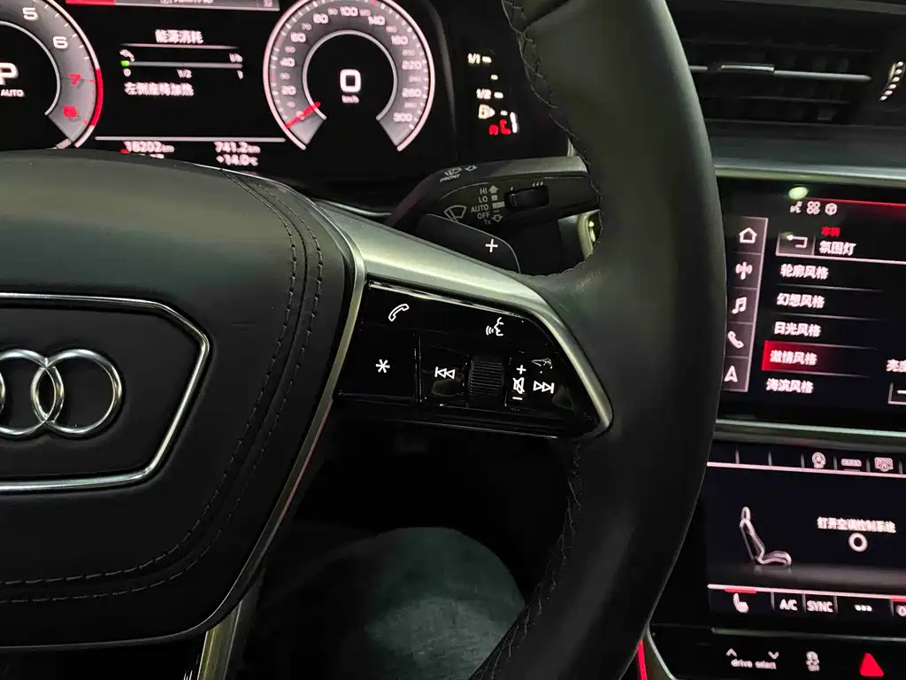 Audi A6L 2025 45 TFSI quattro premium dynamic model купить на сайте DeffCars