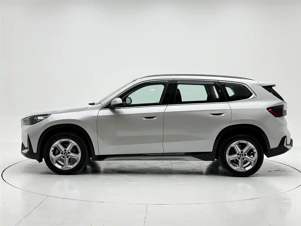 BMW X1 2023 sDrive20Li X Design Package купить на сайте DeffCars