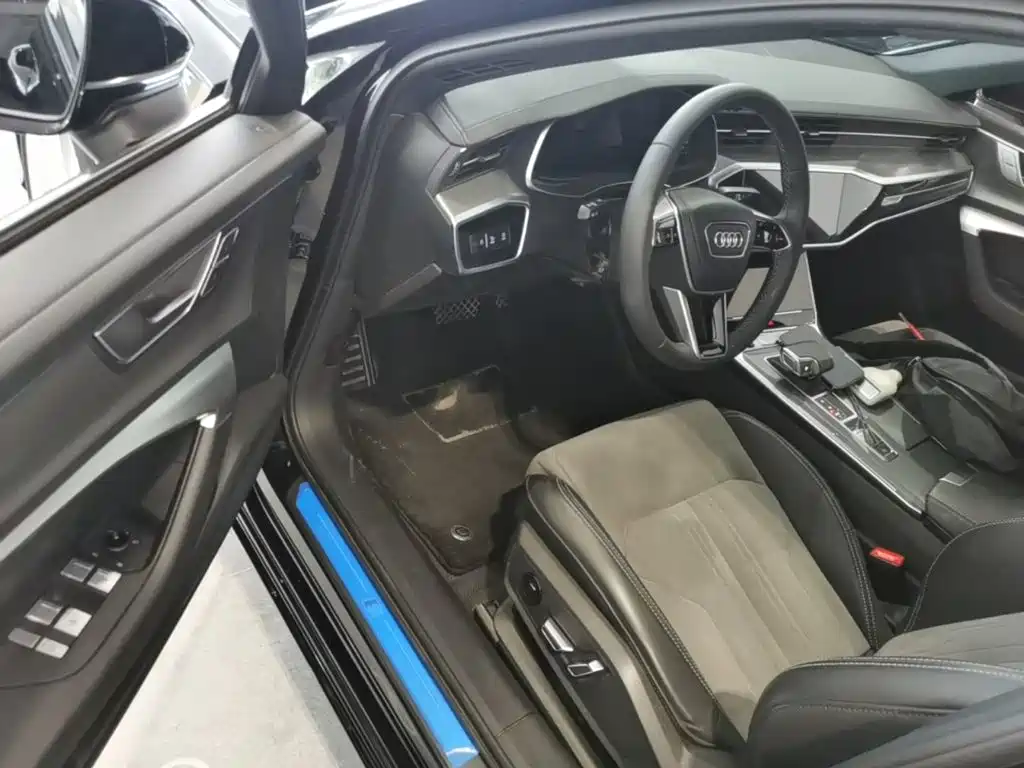 Audi A6L 2024 45 TFSI Premium Dynamic Model купить на сайте DeffCars